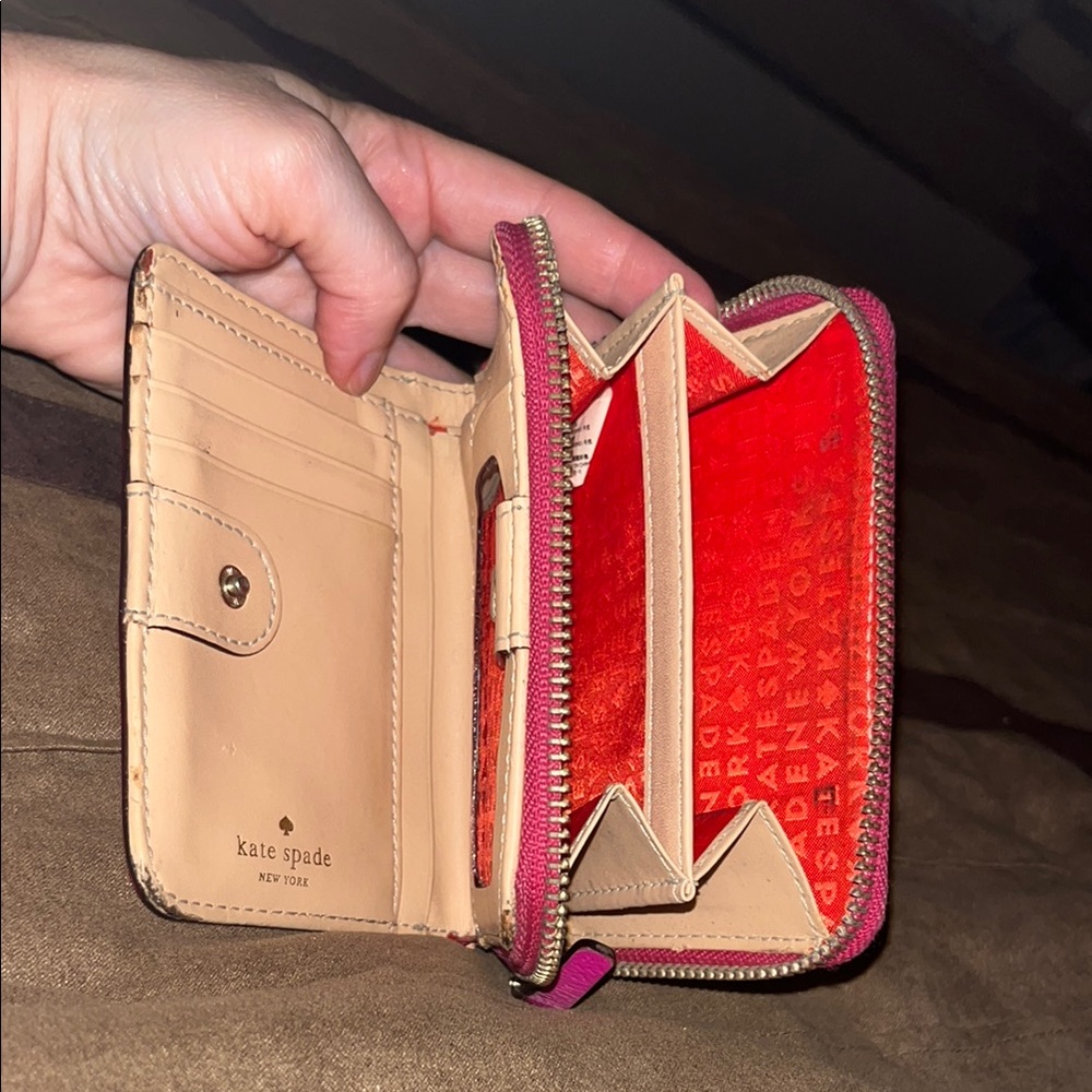 Kate Spade hot pink zip-around leather wallet - Picture 3 of 4